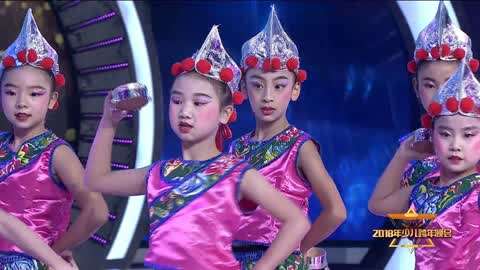 2018少儿春晚第72集-《跳弦》成都大丰琴舞飞