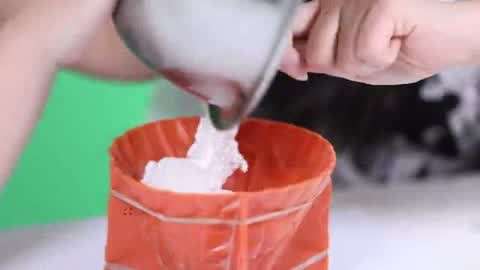 美莉玩具酷_20180420期-DIY超逼真的小火山!